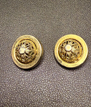 Vintage Large Gold Tone Filigree Button Clip-on Earrings Statement Retro MCM